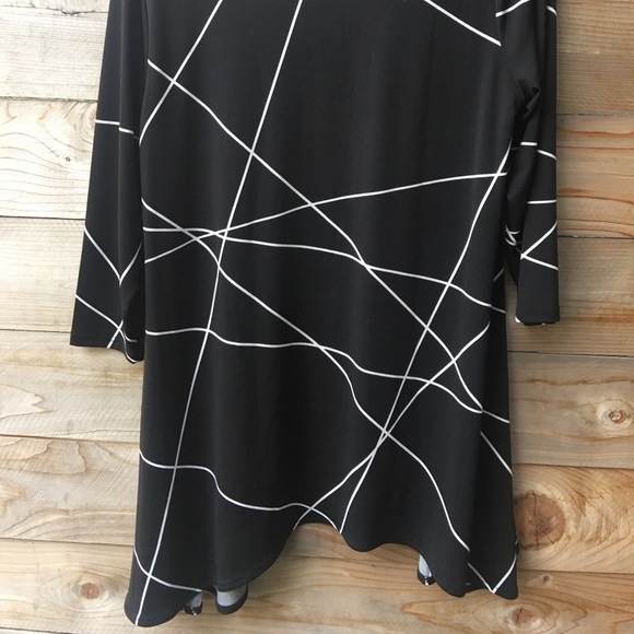 Alfani Black & White Geometric Tunic Top - Picture 2 of 8